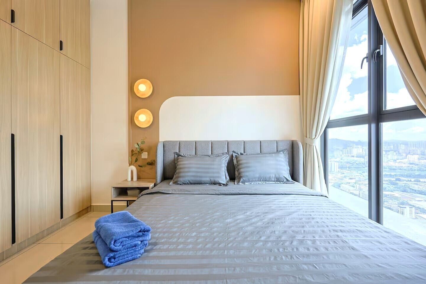 Studio, City View | Iron/ironing board, free WiFi, bed sheets, wheelchair access