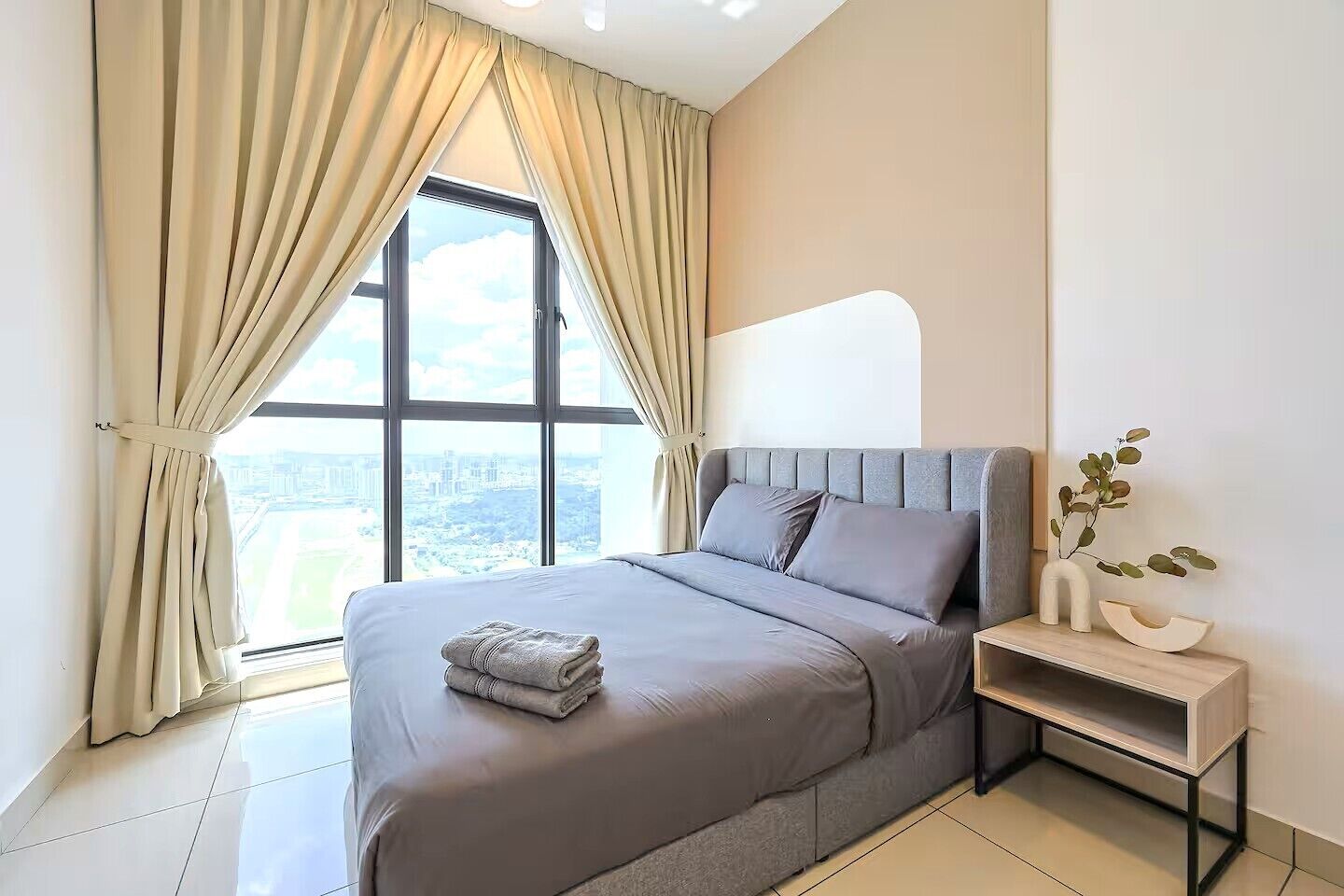 Apartment, 1 Bedroom, City View | Iron/ironing board, free WiFi, bed sheets, wheelchair access