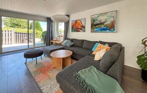 Smart-TV, Kamin, Tischfußball