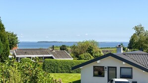 Exterior - Beautiful home in Hejls with house sea view (Hejls)