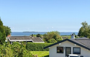Unclassified image, 3 of 21, button - Beautiful home in Hejls with house sea view (Hejls)