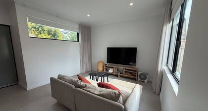 Modern Brand new Spacious Home 4BDR in Maylands