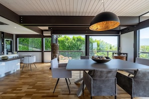 Dining - Villa Émeraude (VEYRIER DU LAC)