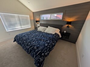 Room - Live like a local in a brand-new pet-friendly home in the heart of Greenwood. (Seattle)