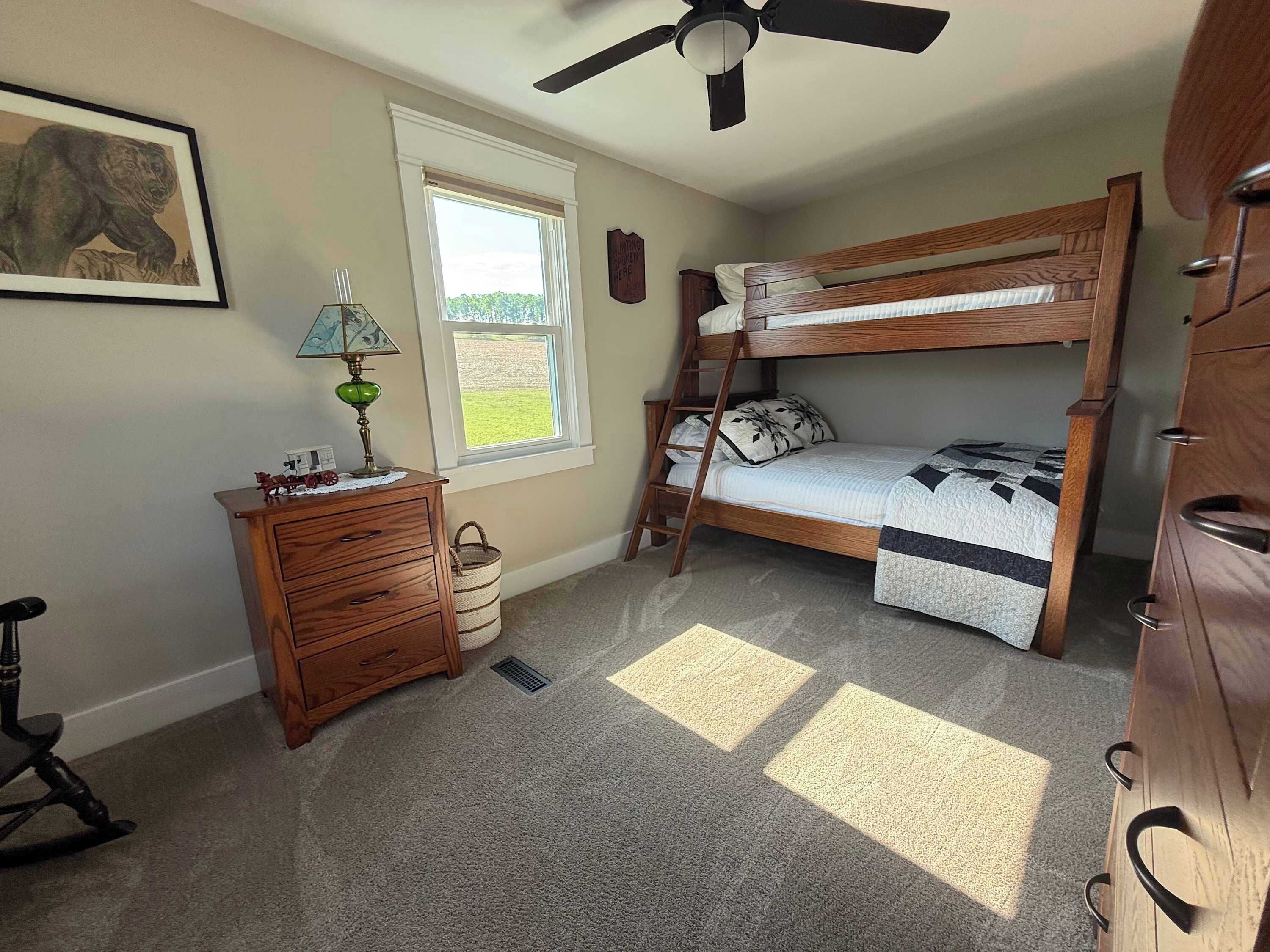 3 bedrooms, WiFi, bed sheets