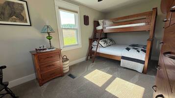 3 bedrooms, WiFi, bed sheets
