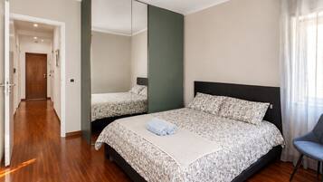 Appartamento Luxury, 3 camere da letto, aria condizionata, vista parco | Insonorizzazione, ferro/asse da stiro, Wi-Fi gratuito