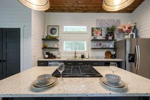 Coffee/tea maker, fridge, microwave, oven - Reconnect Cabin · Couples Cabin: Hot Tub, Sauna & Pet Friendly (Broken Bow)