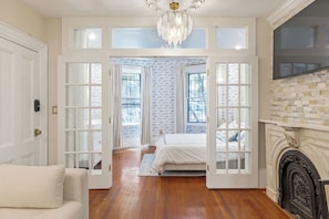 WiFi, bed sheets - Luxury 1 BR condo in South-End Boston, walk to Back Bay, Prudential, Copley (Boston)