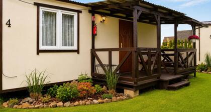 Gorgeous home in Jaroslawiec with swimming pool