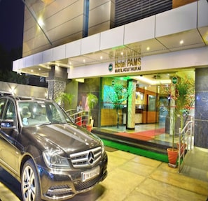 Exterior detail - Hotel Pams Mayiladuthurai (Mayiladuthurai)