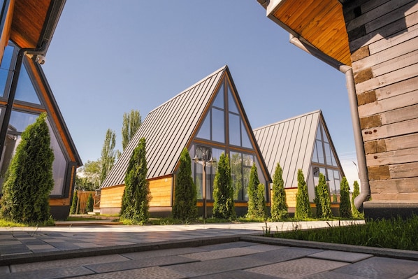 Family Chalet, Courtyard View