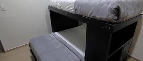 2 bedrooms, WiFi, bed sheets