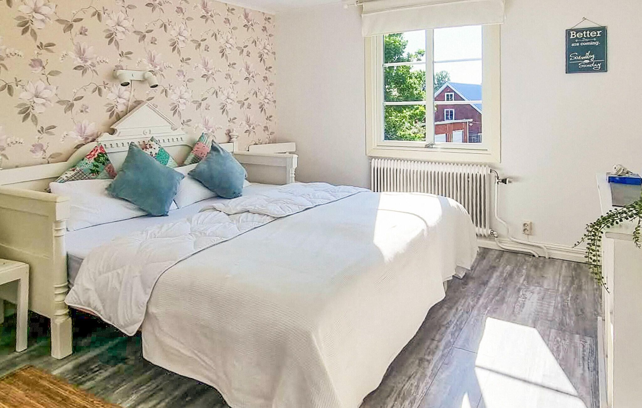 2 bedrooms