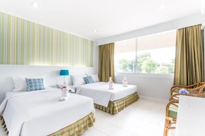 Kamar Triple, pemandangan kota