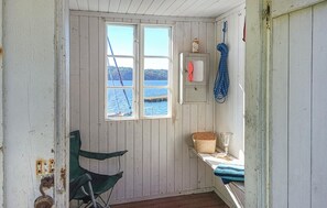 interior - Beautiful home in Ljungskile with house sea view (Ljungskile)