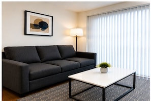 Comfort Studio | Living area - Maple Gate Suites (Toronto)