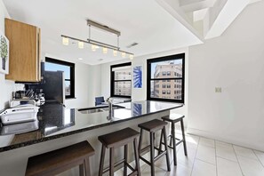 Coffee/tea maker, fridge, microwave, oven - 2 BR Iconic Detroit High-Rise Loft (Detroit)