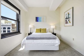 2 chambres, fer et planche à repasser, lit de bébé portatif, Wi-Fi