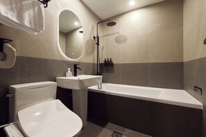 Standard Room, City View | Bathroom - Mitasuya Ryokan Hotel Anook Ulsan Samsan (Ulsan)