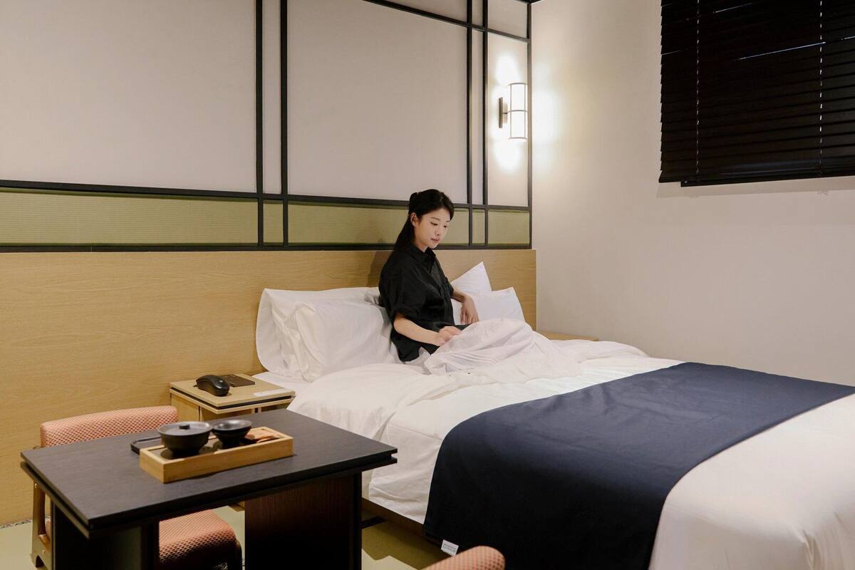 Standard Room | Free WiFi, bed sheets