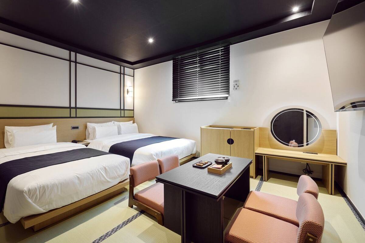 Twin Room | Free WiFi, bed sheets