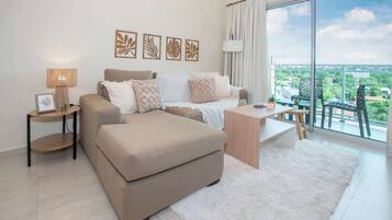 Appartement, uitzicht op de stad | Woonruimte