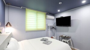标准房 | 办公桌、笔记本电脑工作区、免费 WiFi