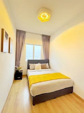 Apartament, 3 dormitoris, vistes a la muntanya | Planxa i posts de planxar i wifi gratuïta 