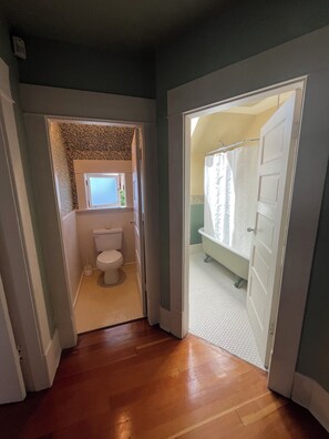 Bathroom - Kitsilano character house in quiet neighbourhood, 5 minute walk to the beach! (Vancouver)