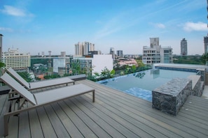 Hồ bơi trong nhà 