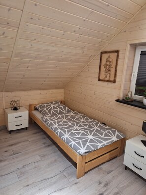 Room - Adorable 1-bedroom house with heated pool, jacuzzi, AC in Gródek nad Dunajcem (Gródek nad Dunajcem)