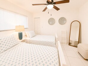 2 bedrooms, iron/ironing board, free WiFi, bed sheets