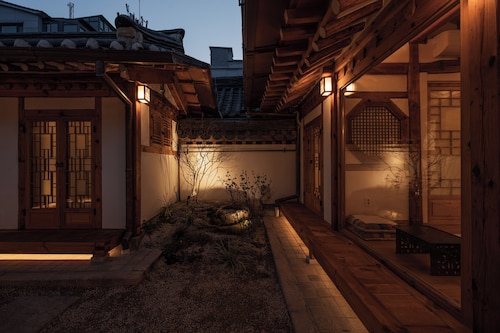 The Prima Hotel Hanok Dambakjae Gahoe