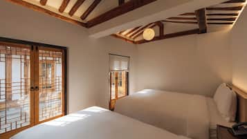 Traditional House, Courtyard View | In-room safe, blackout drapes, soundproofing, iron/ironing board