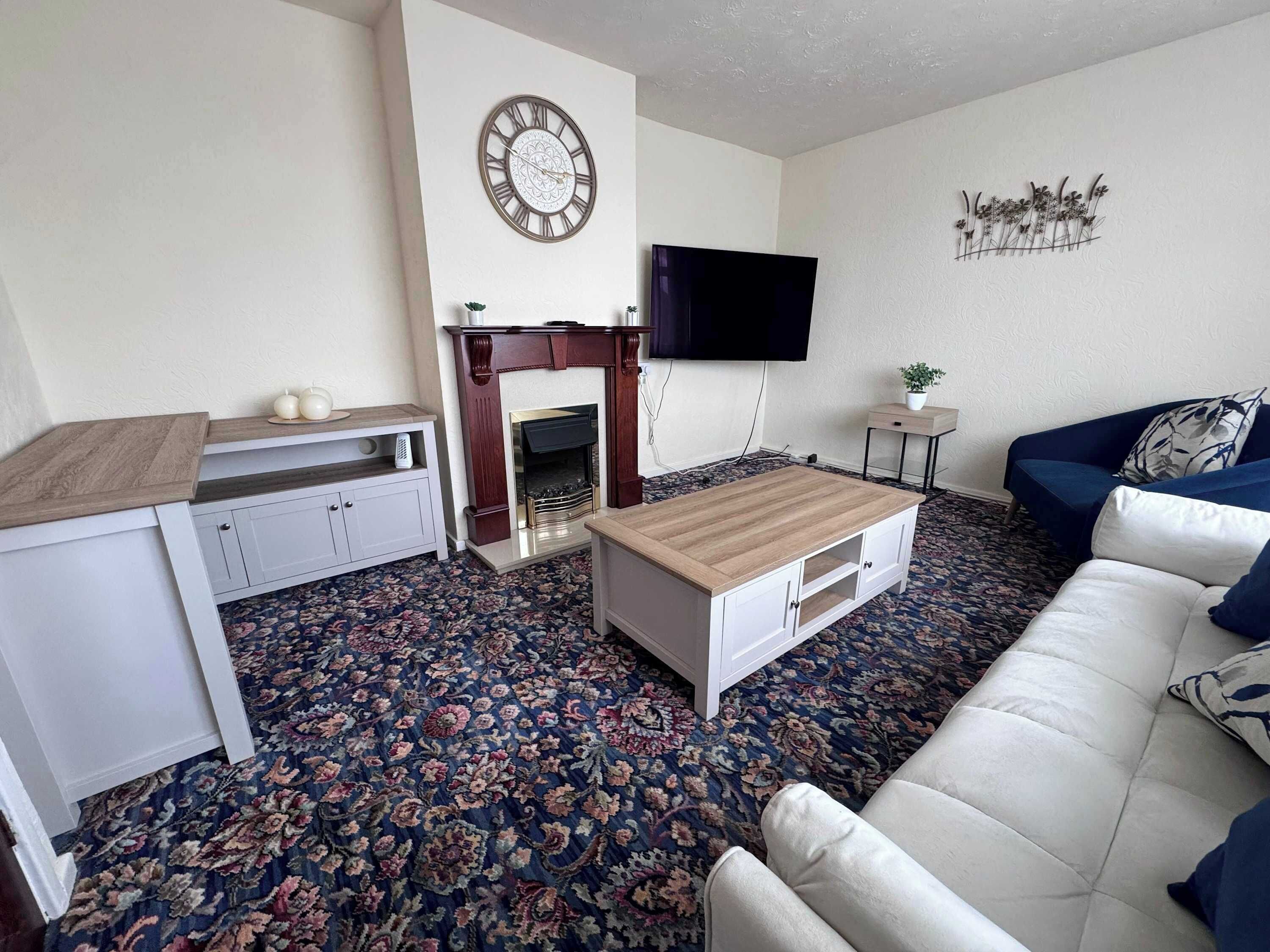 TV, fireplace, offices