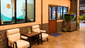 Mặt tiền nơi lưu trú