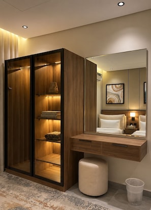 Suite de lujo, varias camas | Interior