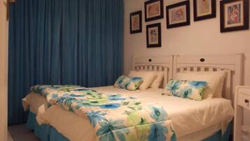 Classic Apartment, Balcony, Sea View | Iron/ironing board, free WiFi