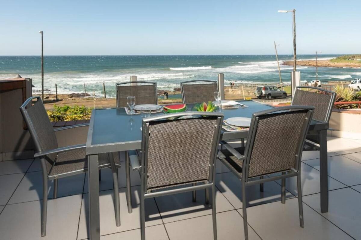 Klassiek appartement, balkon, uitzicht op zee | Terras