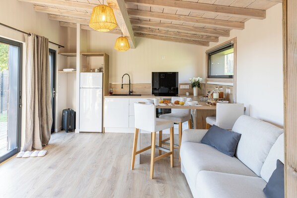 Living area - Vrbo Property (Vaivre-et-Montoille)