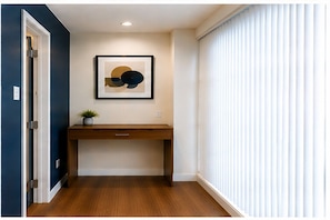 Interior - Downtown Luma Hotel (Toronto)