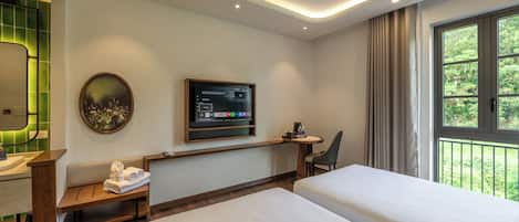 Superior Twin Room, City View