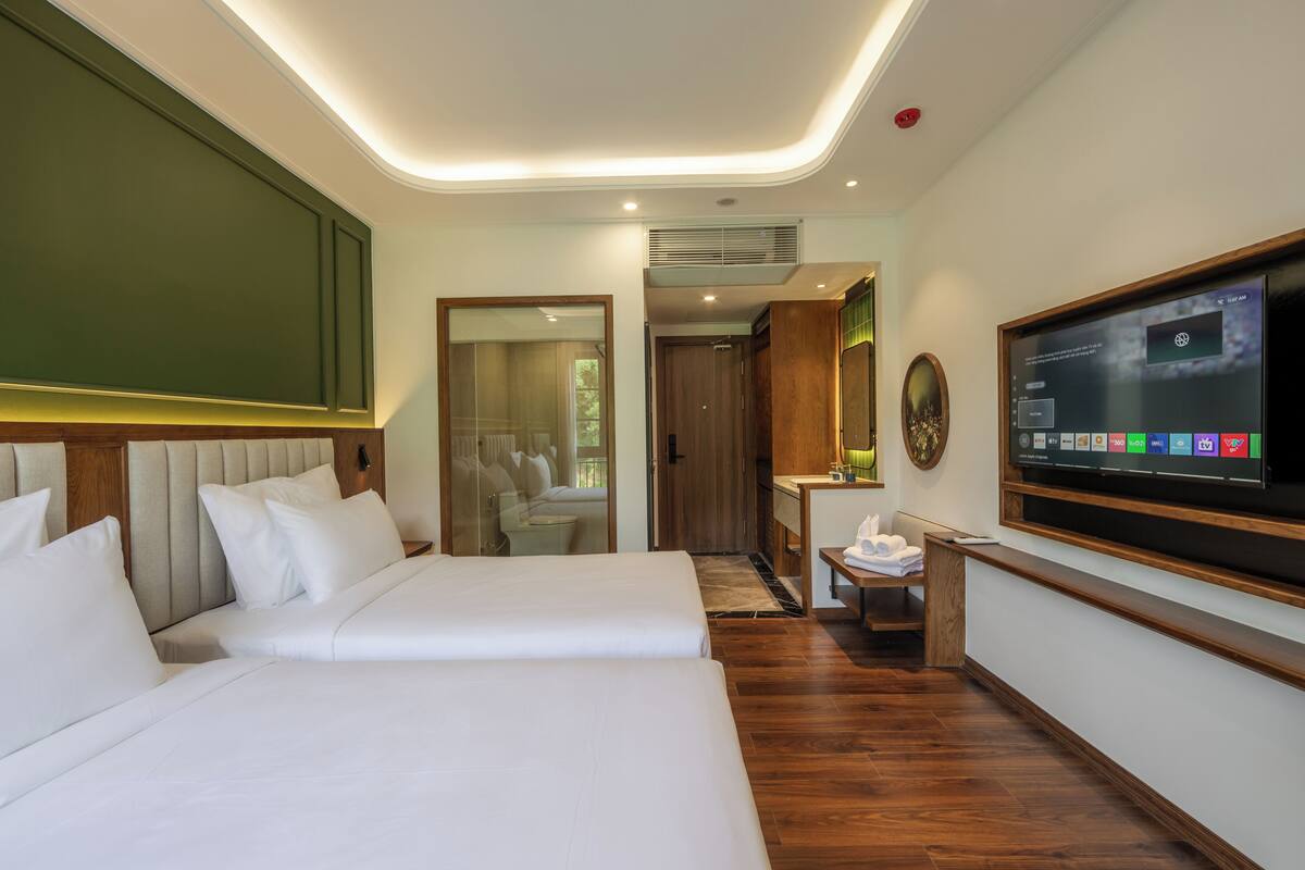 Superior Double Room, City View | Iron/ironing board, free WiFi