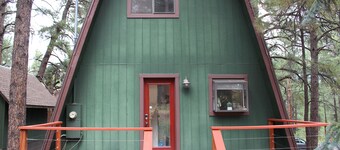 Cozy Alpine A-Frame - Hidden in the Pines and 10 minutes from DT Flagstaff
