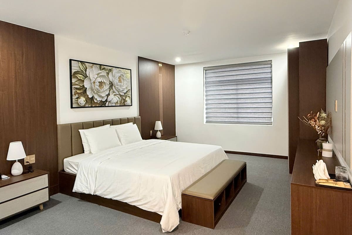 Executive Suite, Mountain View | Free WiFi, bed sheets