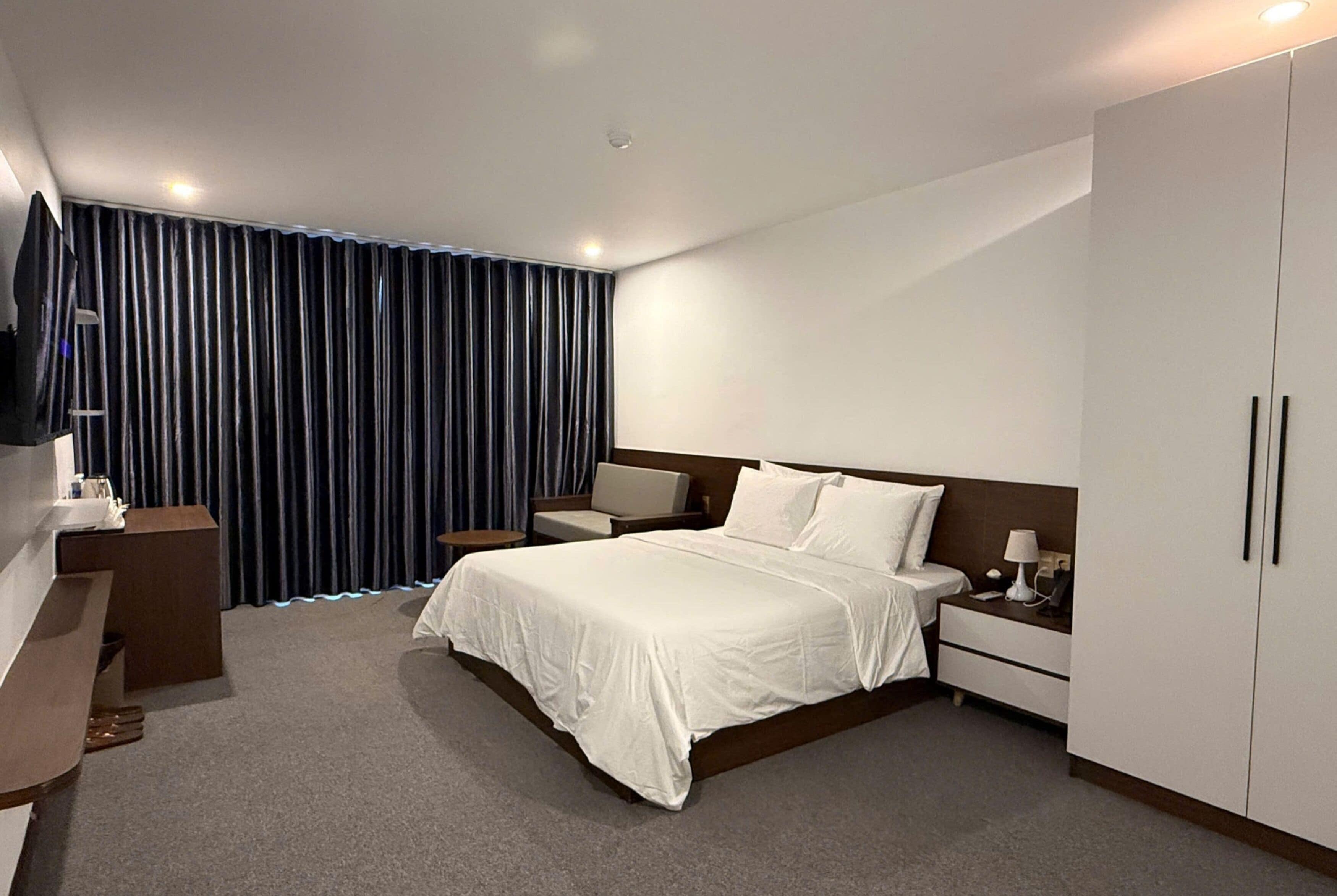 Deluxe Family Room, Pool View | Free WiFi, bed sheets