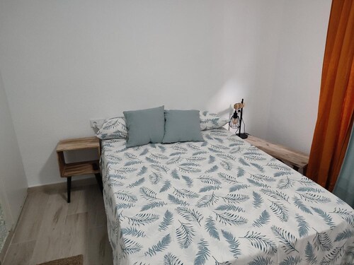 Apartment 'Las Flores 1' with Wi-Fi and Air Conditioning