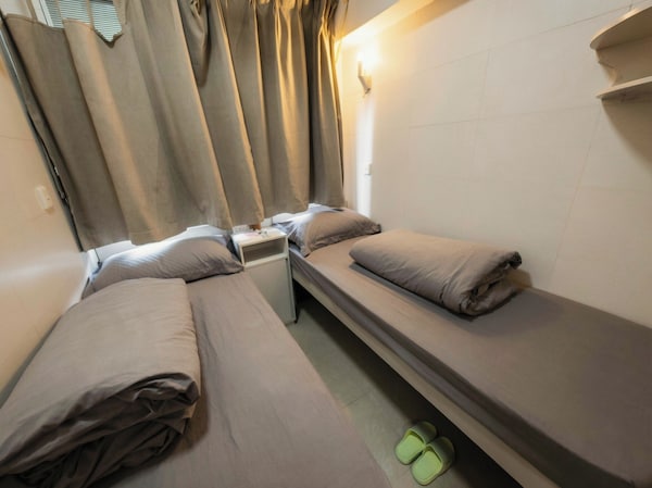 Travel Freely House - Hong Kong