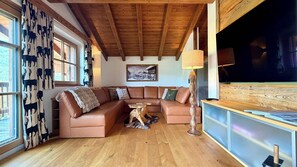 Fernseher, Kamin, Arbeitsbereiche